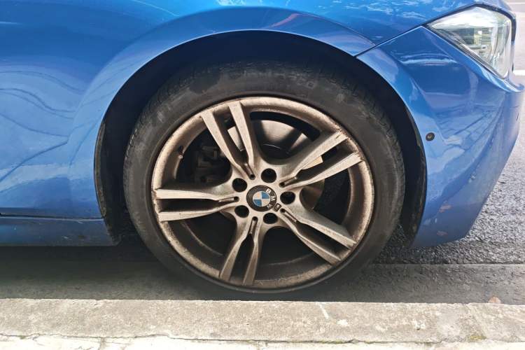 Used BMW 3 Series 2017 320Li M Sport Edition Right Front Wheel Hub