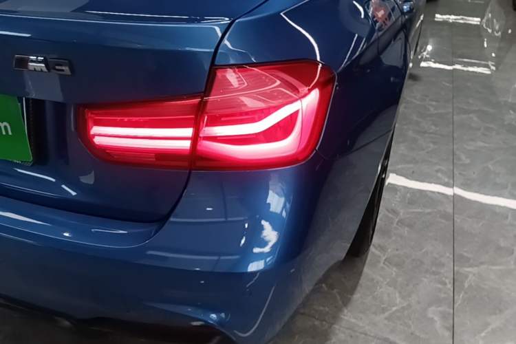 Used BMW 3 Series 2017 320i M Sport Right Rear Taillight