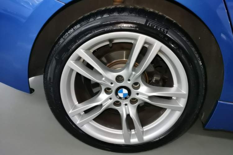 Used BMW 3 Series 2017 320i M Sport Right Rear Wheel Hub