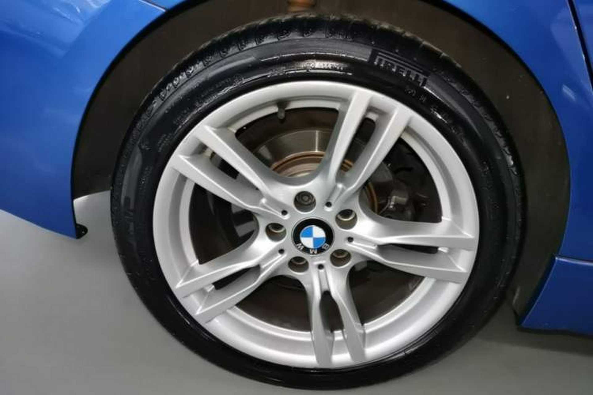 Used BMW 3 Series 2017 320i M Sport Right Rear Wheel Hub