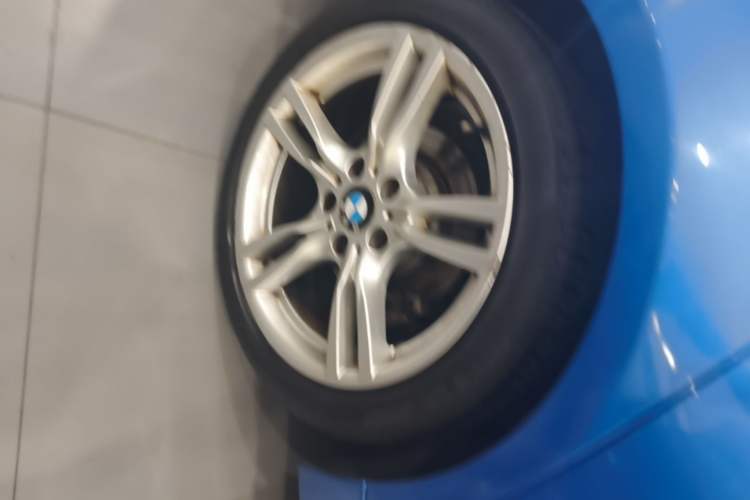 Used BMW 3 Series 2017 320Li M Sport Edition Right Rear Wheel Hub
