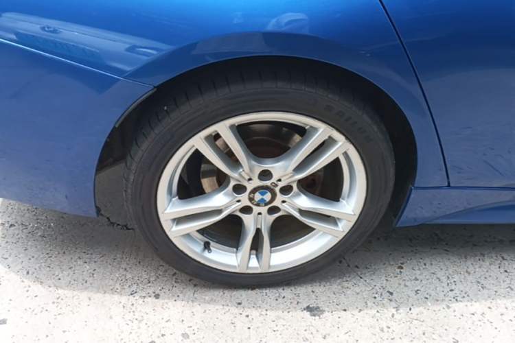 Used BMW 3 Series 2017 330i M Sport Edition Right Rear Wheel Hub