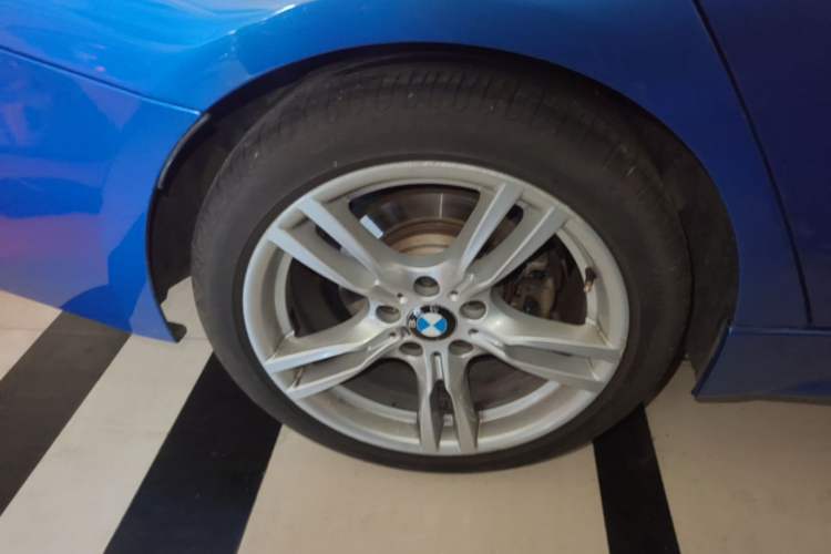 Used BMW 3 Series 2017 320Li M Sport Edition Right Rear Wheel Hub