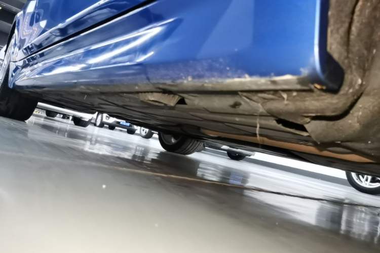 Used BMW 3 Series 2017 320i M Sport Right Side Sill