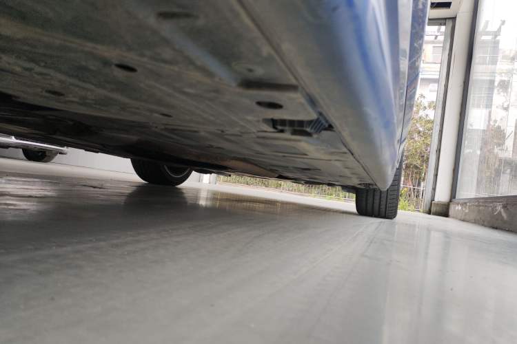 Used BMW 3 Series 2017 320i M Sport Right Side Sill