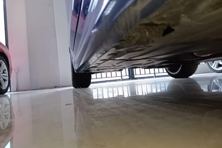 Used BMW 3 Series 2017 320i M Sport Right Side Sill