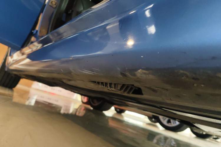 Used BMW 3 Series 2017 320Li M Sport Edition Right Side Sill