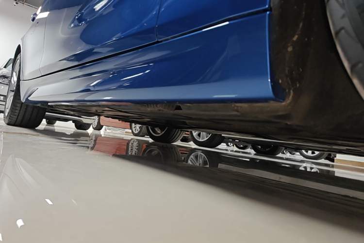 Used BMW 3 Series 2017 320i M Sport Right Side Sill
