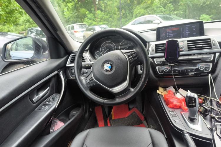 Used BMW 3 Series 2017 320Li Fashion Model Steering Wheel