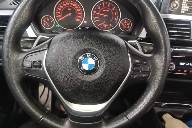 Used BMW 3 Series 2017 320i M Sport Steering Wheel