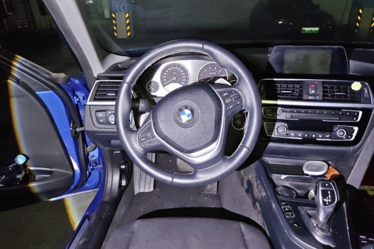 Used BMW 3 Series 2017 320Li M Sport Edition Steering Wheel