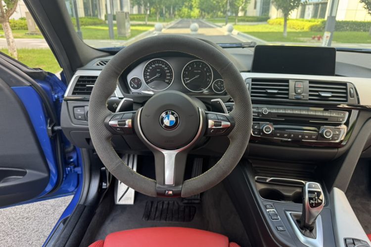 Used BMW 3 Series 2017 330i M Sport Edition Steering Wheel