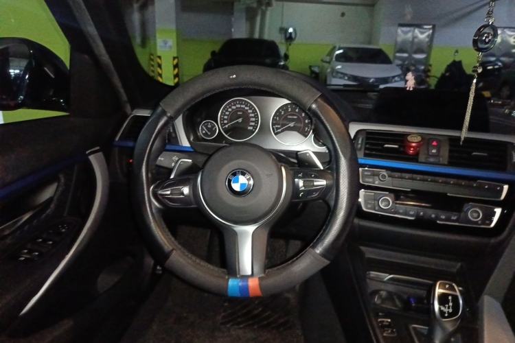 Used BMW 3 Series 2017 320i M Sport Steering Wheel