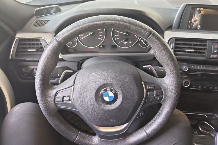 Used BMW 3 Series 2017 320i M Sport Steering Wheel