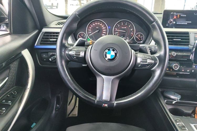 Used BMW 3 Series 2017 320i M Sport Steering Wheel