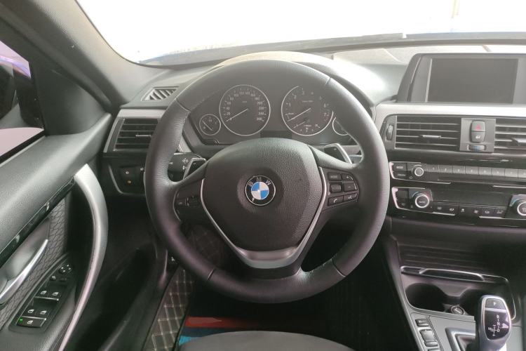 Used BMW 3 Series 2017 320i M Sport Steering Wheel