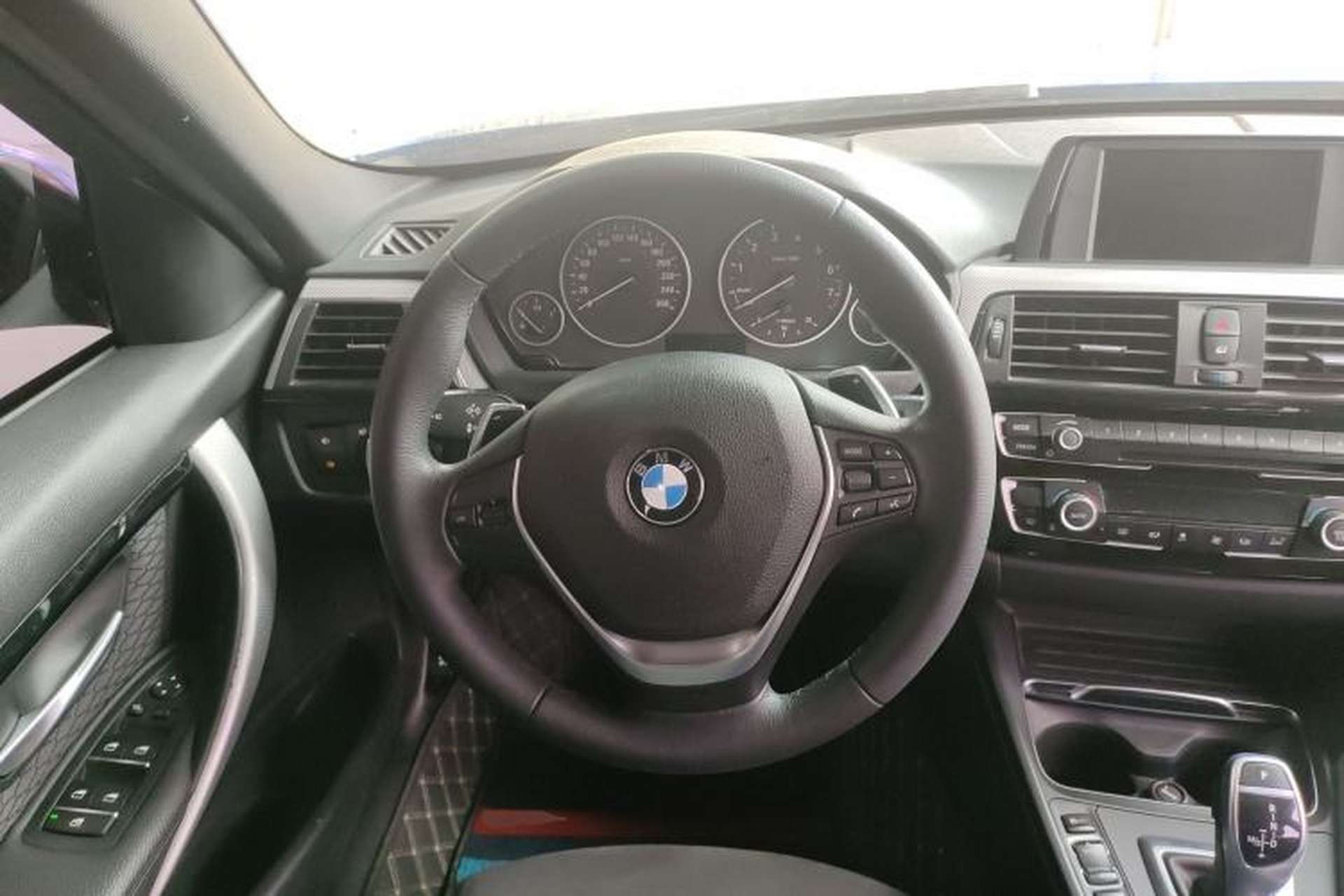 Used BMW 3 Series 2017 320i M Sport Steering Wheel