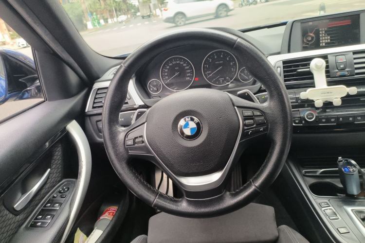 Used BMW 3 Series 2017 320i M Sport Steering Wheel