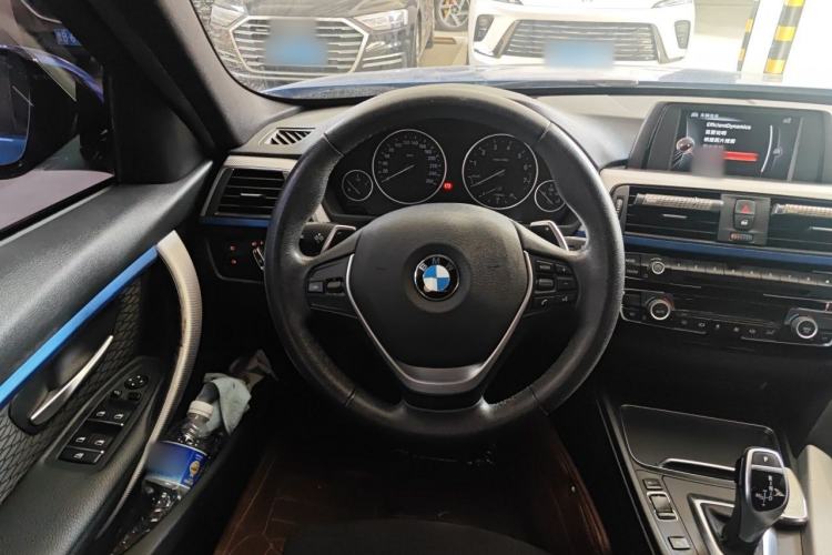 Used BMW 3 Series 2017 320i M Sport Steering Wheel