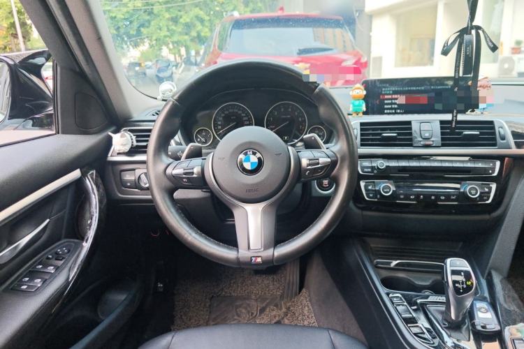 Used BMW 3 Series 2017 330Li M Sport Edition Steering Wheel