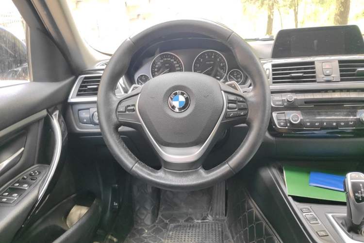 Used BMW 3 Series 2017 320Li M Sport Edition Steering Wheel