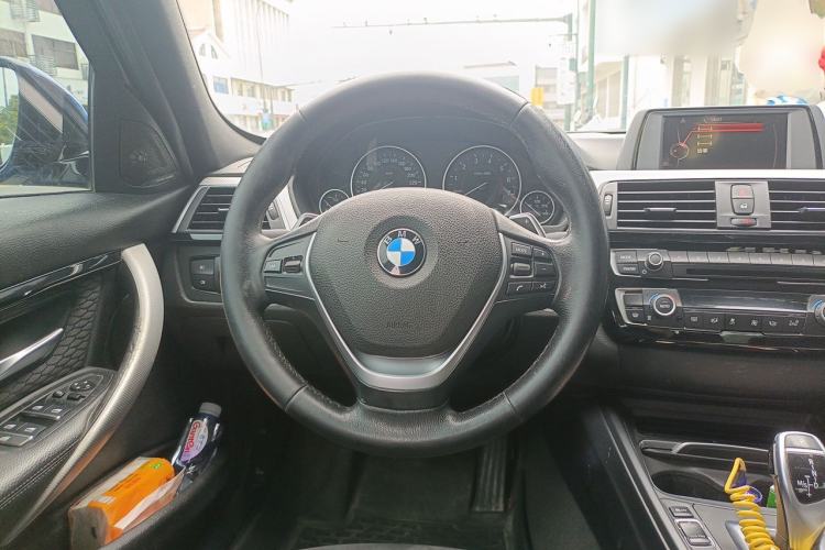 Used BMW 3 Series 2017 320i M Sport Steering Wheel