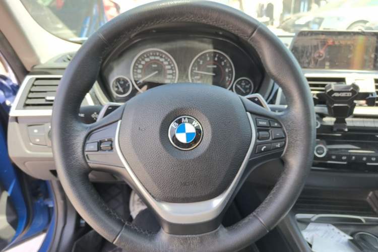 Used BMW 3 Series 2017 320Li M Sport Edition Steering Wheel