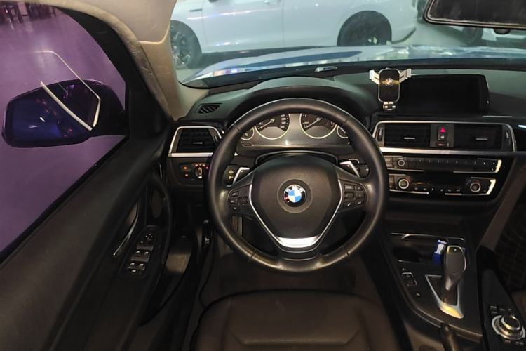 Used BMW 3 Series 2017 320Li M Sport Edition Steering Wheel