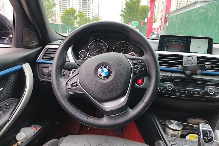 Used BMW 3 Series 2017 320i M Sport Steering Wheel