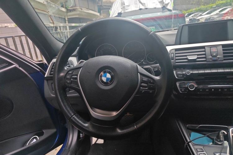 Used BMW 3 Series 2017 320i M Sport Steering Wheel