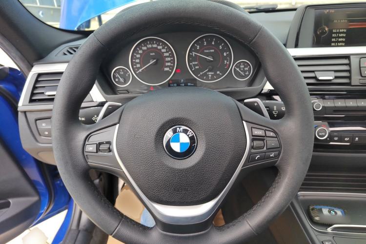 Used BMW 3 Series 2017 320i M Sport Steering Wheel