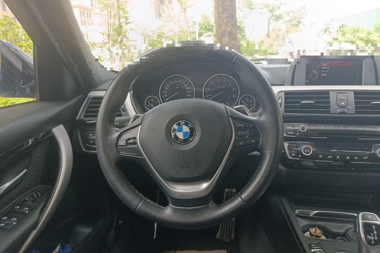 Used BMW 3 Series 2017 320i M Sport Steering Wheel