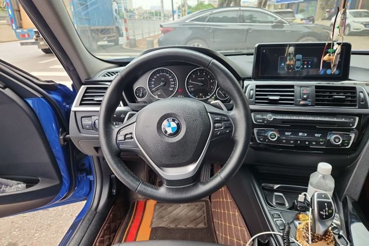 Used BMW 3 Series 2017 320Li M Sport Edition Steering Wheel