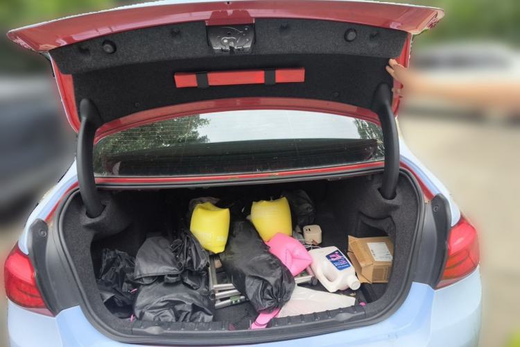 Used BMW 3 Series 2017 320Li Fashion Model Trunk