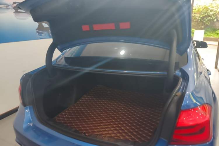 Used BMW 3 Series 2017 320Li M Sport Edition Trunk
