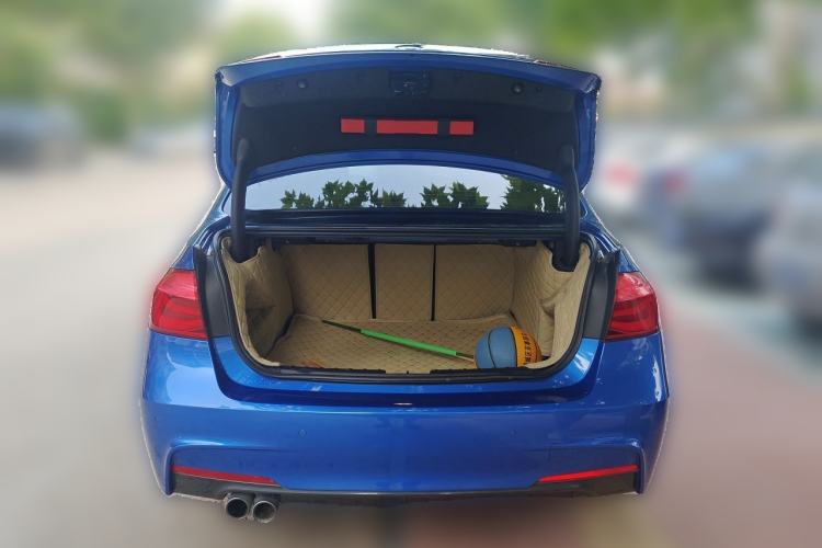 Used BMW 3 Series 2017 320i M Sport Trunk