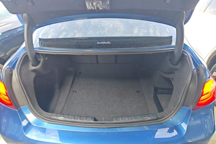 Used BMW 3 Series 2017 330Li M Sport Edition Trunk