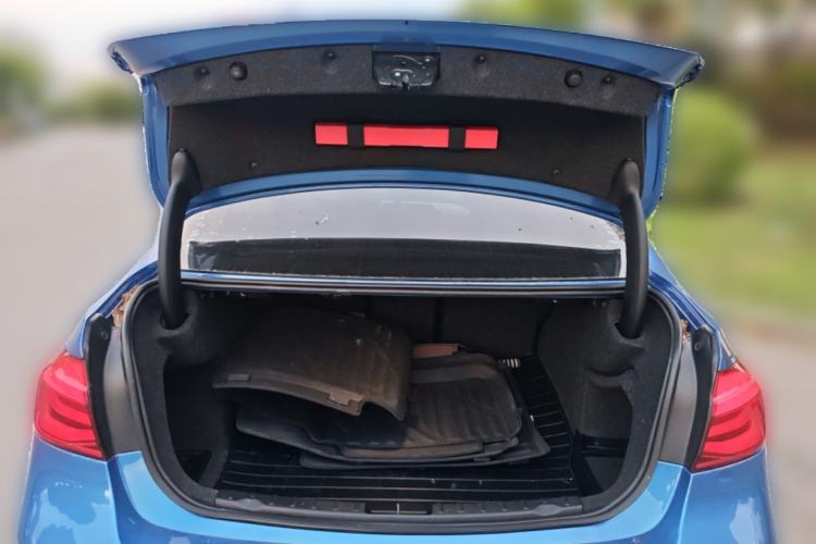 Used BMW 3 Series 2017 320i M Sport Trunk