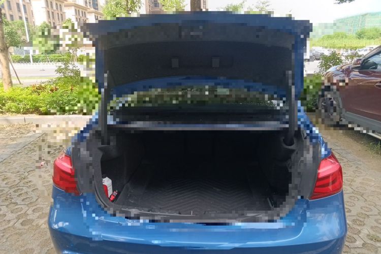 Used BMW 3 Series 2017 320i M Sport Trunk