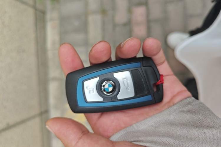 Used BMW 3 Series 2017 320i M Sport Vehicle Key