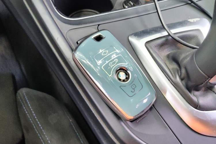 Used BMW 3 Series 2017 320i M Sport Vehicle Key