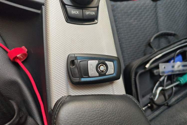 Used BMW 3 Series 2017 320i M Sport Vehicle Key