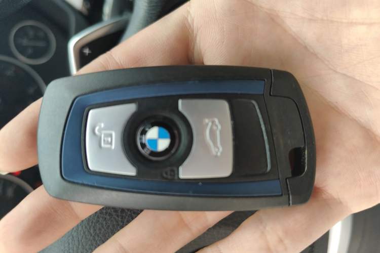 Used BMW 3 Series 2017 320i M Sport Vehicle Key