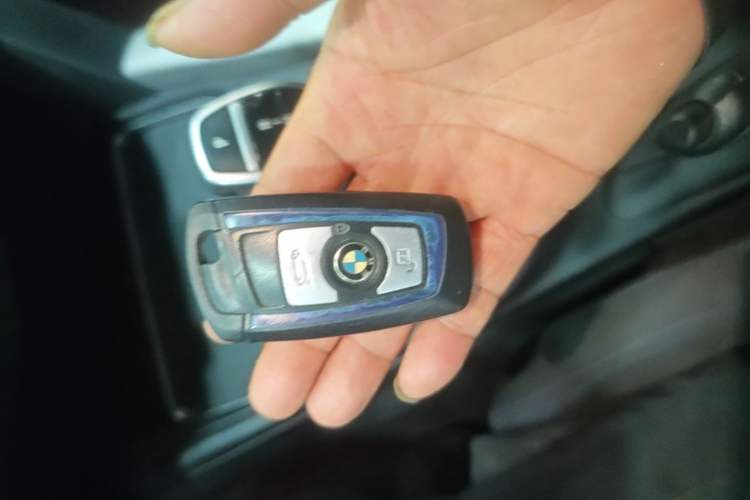 Used BMW 3 Series 2017 320i M Sport Vehicle Key