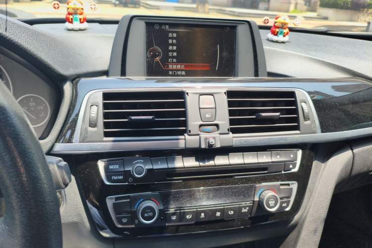 Used BMW 3 Series 2017 320Li Fashion Model Audio And AC Panel