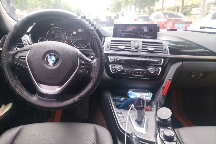 Used BMW 3 Series 2017 320Li Fashion Model Center Console
