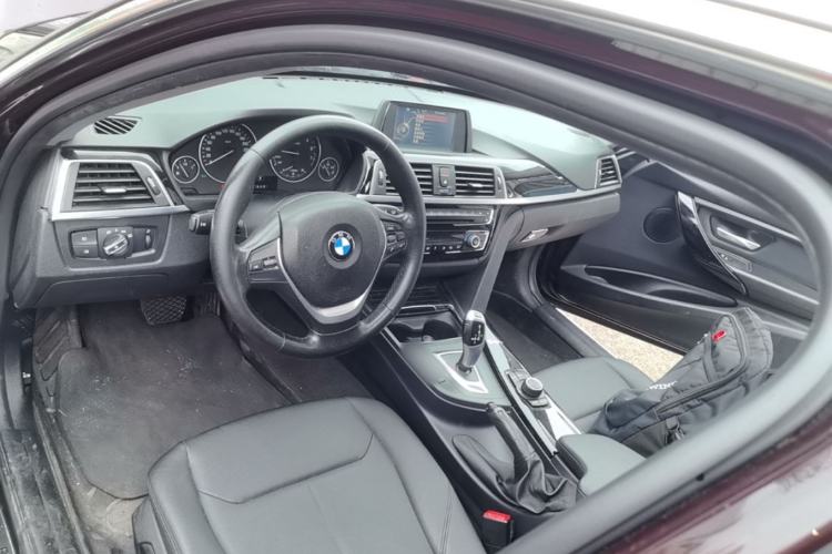 Used BMW 3 Series 2017 320Li Fashion Model Center Console