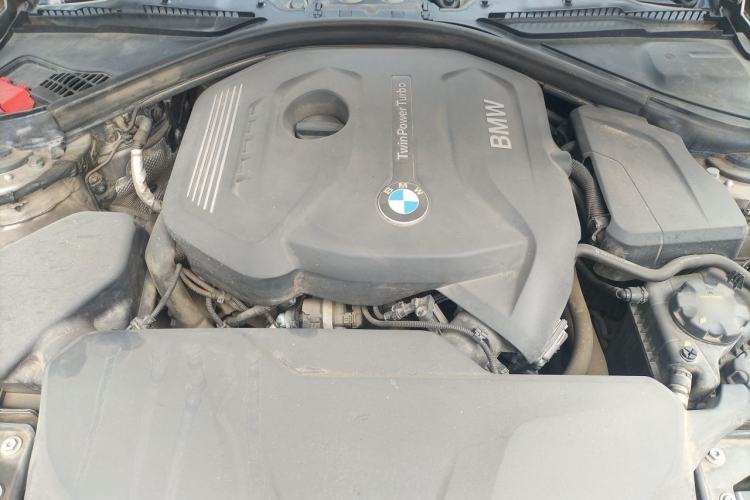 Used BMW 3 Series 2017 320Li Fashion Model Engine Bay