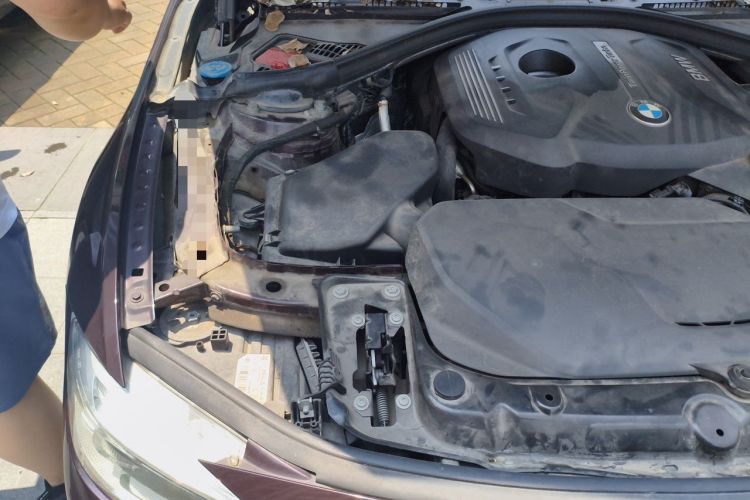 Used BMW 3 Series 2017 320Li Fashion Model Engine Bay Right