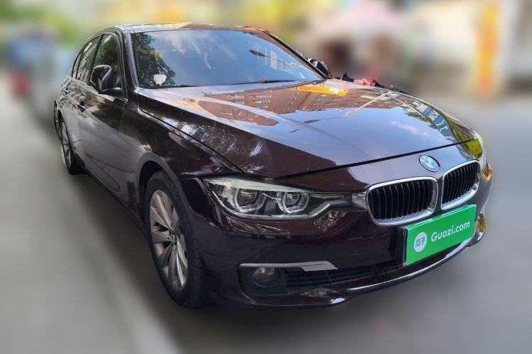 Used BMW 3 Series 2017 318Li Fashion Model Front Right 45 Deg